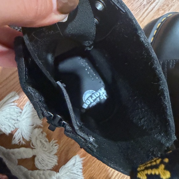 Dr. Martens Men Jadon Smooth Leather Platform Boots - Picture 8 of 12